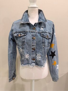 Maylen Cropped Denim Jacket Size XL Distressed Raw Fringe Hem Stars Applique